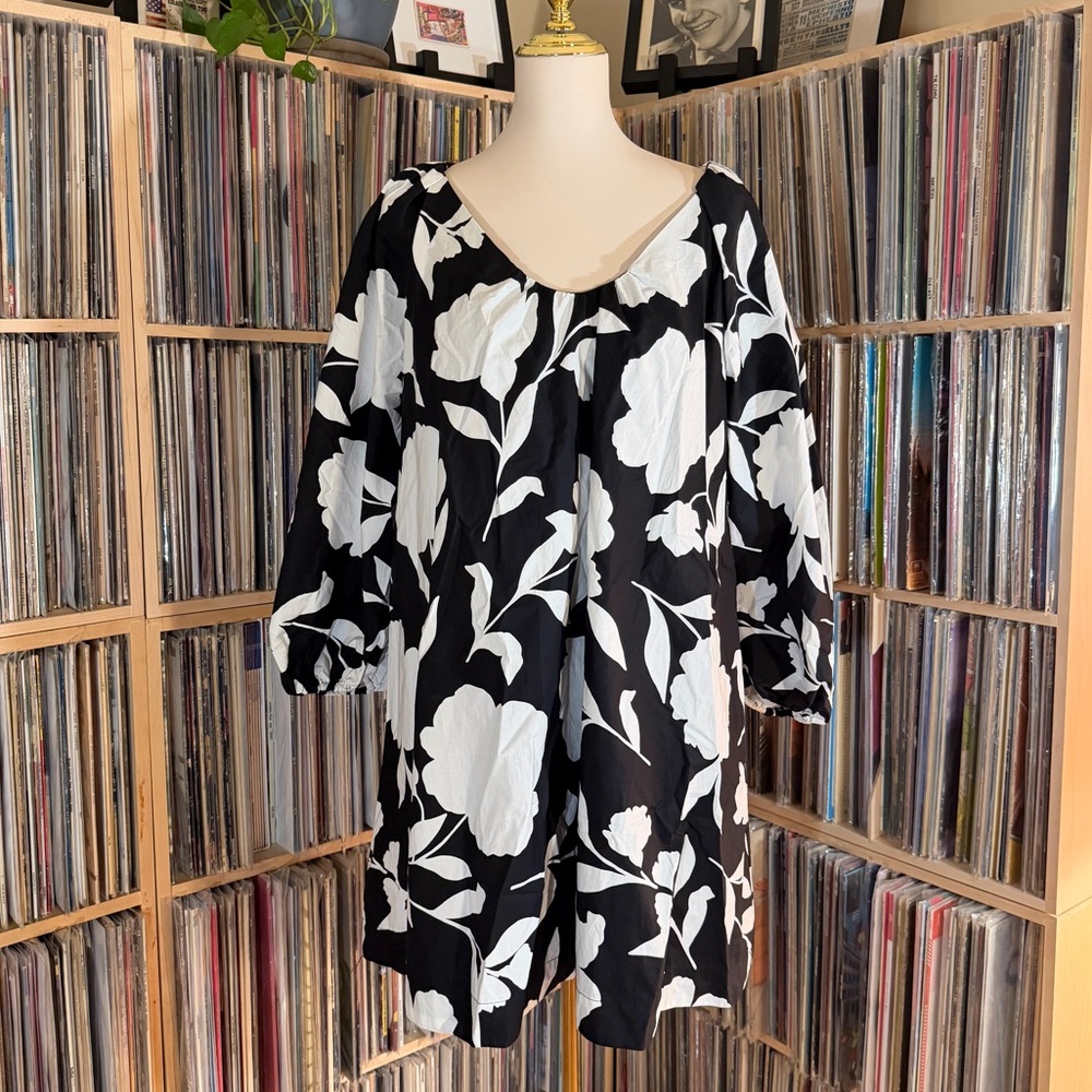 Kate Spade Rose Poplin Mini Dress Size L Black and White Pop Art Resortwear - Picture 2 of 7